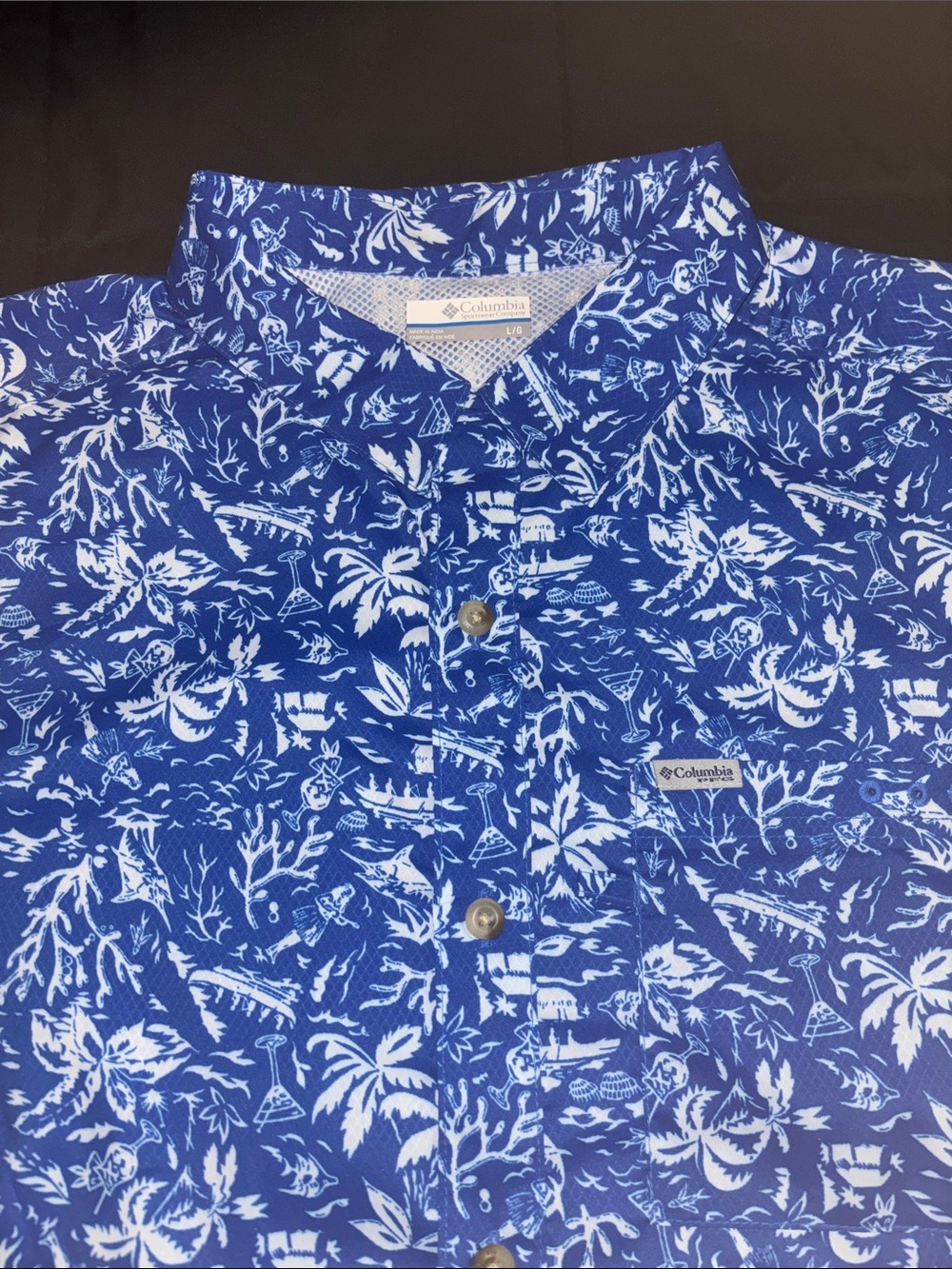 Columbia Men's Blue Tropical Print Short-Sleeve Shirt PFG size Large NWOT